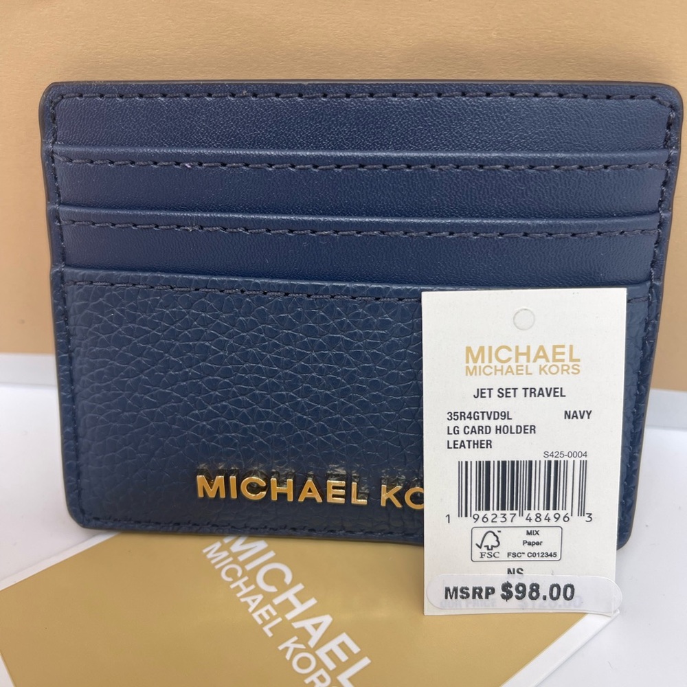 MICHAEL KORS
Large Pebbled Leather Card Holder Case
Navy
NWT - Picture 11 of 16